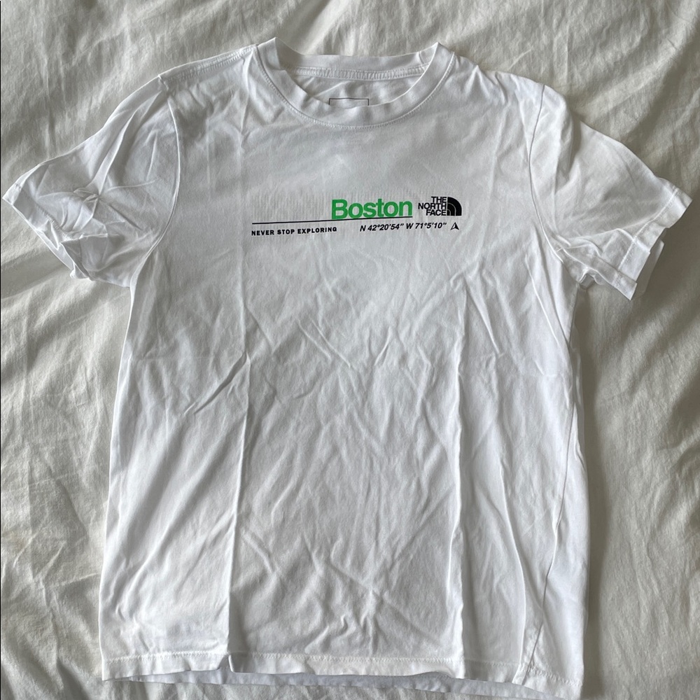 The North Face - Boston tee women’s small